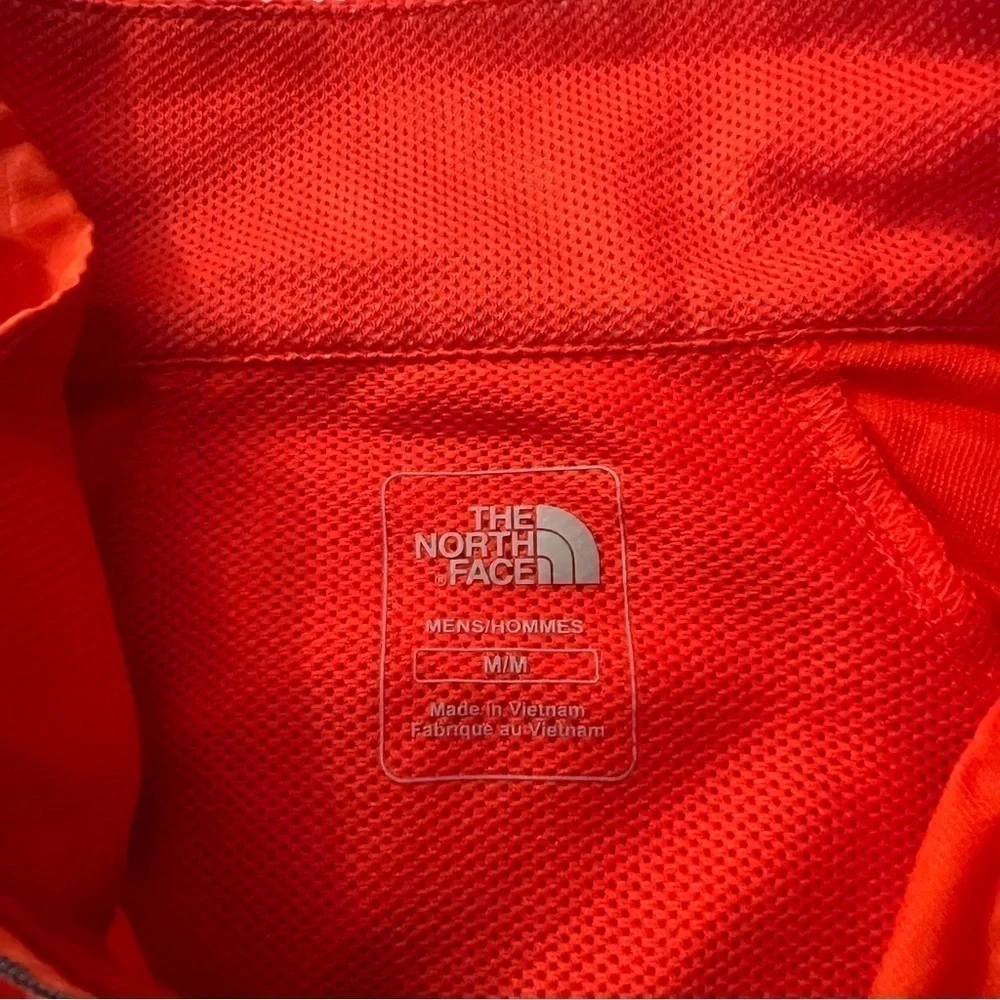 The North Face Orange Men’s Hommes Jacket‎ Size Medium